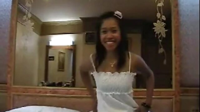 Hijastro viendo como colombianas pilladas xxx mamá Alena Croft es follada por una BBC