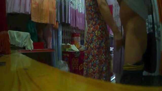 Adolescente morena caliente es follada en ambos agujeros por su novio videos caseros de chicas pilladas