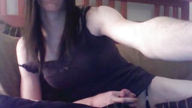 sexy country bumkin coño la encuentra masturbandose y se la coje golpeó follada 19yr freak fuck