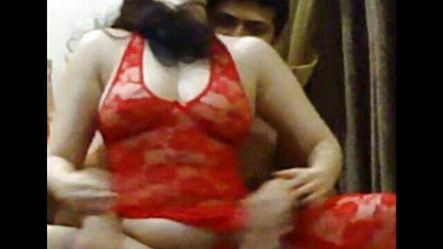 Seductora novia pussyfucked en videos pornos de maduras pilladas sofá
